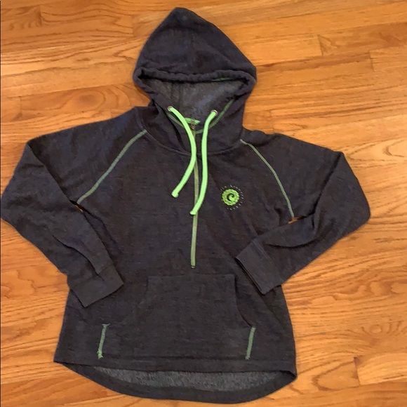 Tops - Cisco Brewers sweatshirt